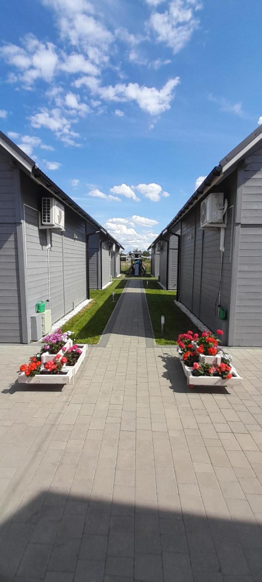 Port Relaks Klimatyzowane Domy Caloroczne W Rewalu Exterior photo