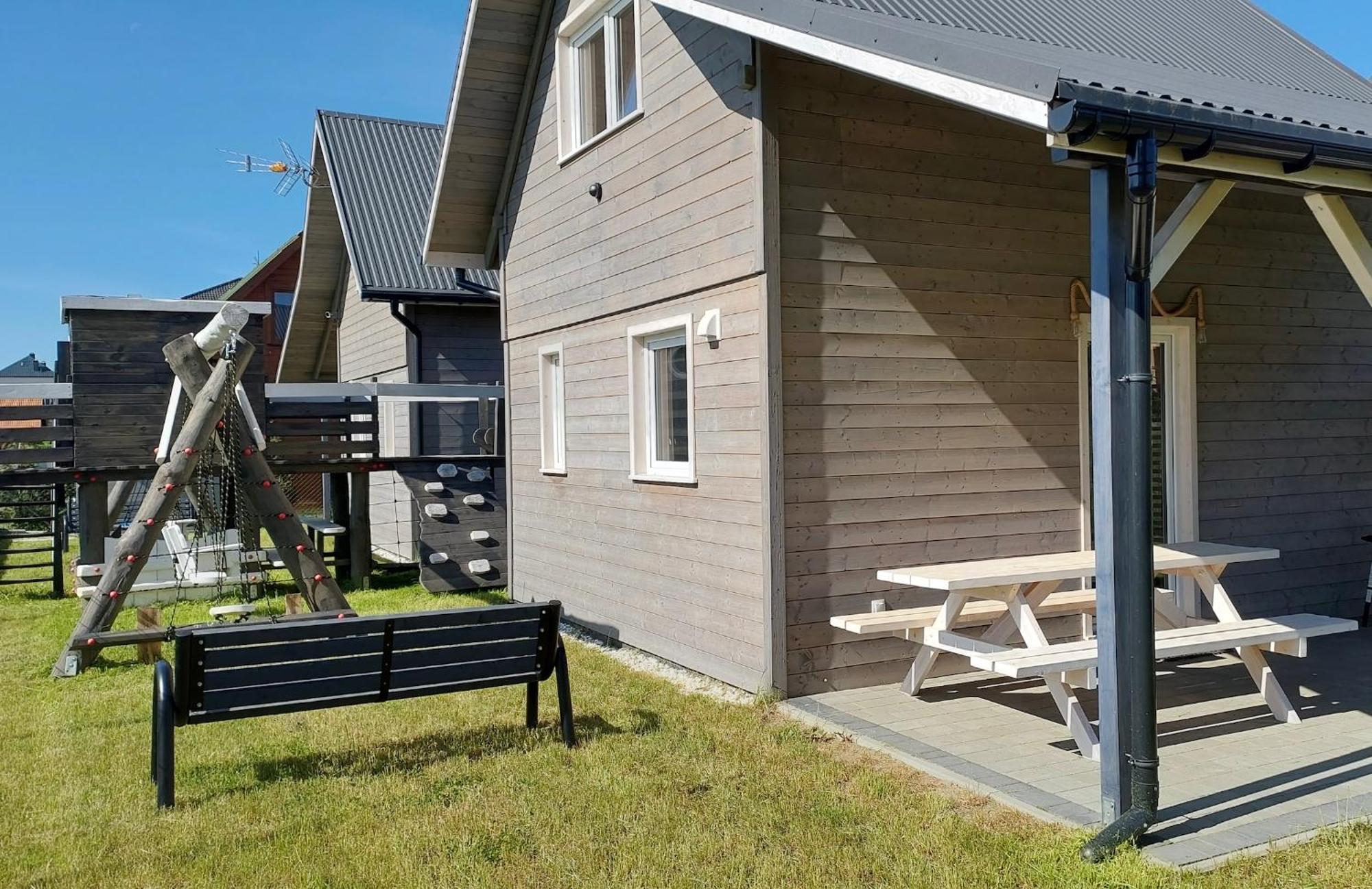 Port Relaks Klimatyzowane Domy Caloroczne W Rewalu Exterior photo